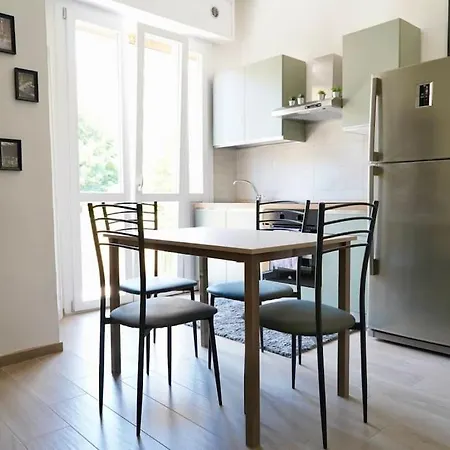 Molinari House Smeraldo モデナ